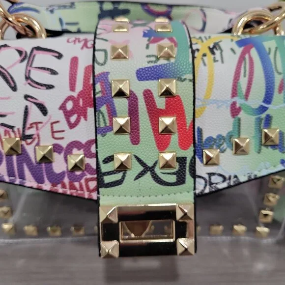 ๐ Graffiti Print Clear 2pc Crossbody Clutch w/ Studs & Removable Zippered Pouch - Picture 11 of 13
